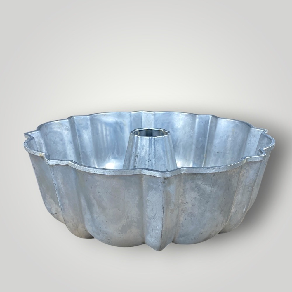 Bundt Cake Pan Northland Aluminum Original Bundt Trademark USA Vintage - Picture 2 of 6